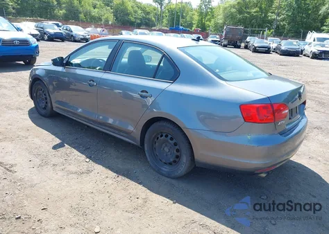 2014 Volkswagen Jetta 1.8T Se from USA, damaged, VIN 3VWD17AJ5EM260541